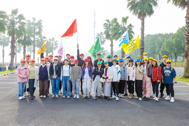 Step Forward, Embrace Nature — Dongqian Lake Hiking Event