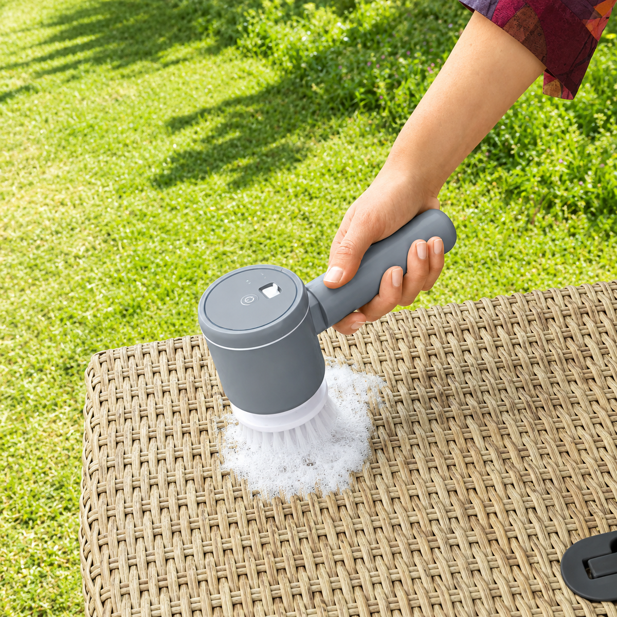 Compact Electric Cleaning Brush – 5 Piece Brush Set